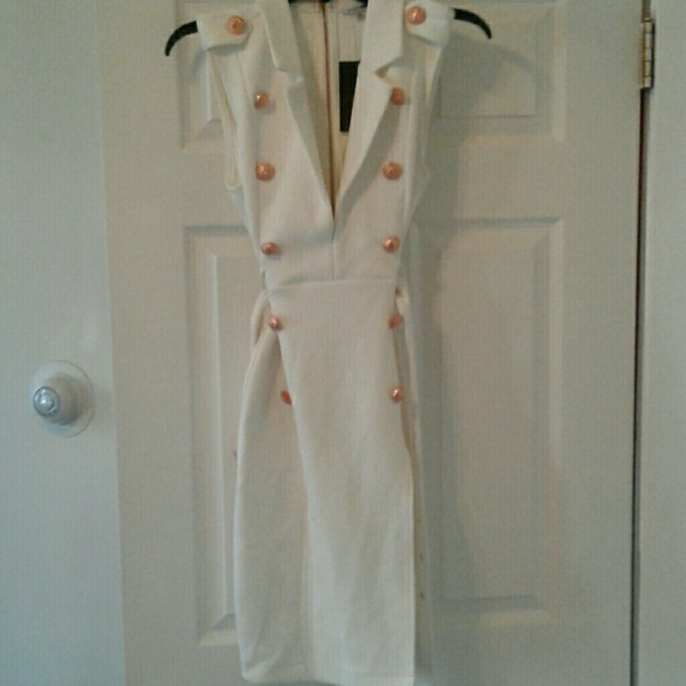 Off white dress I purchased from fashion nova but